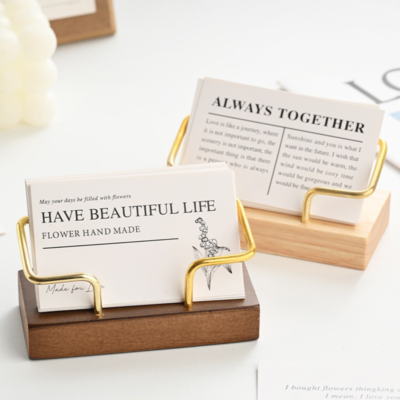 Wooden Business Card Holder Me - Desk Name Plate reseña y precio